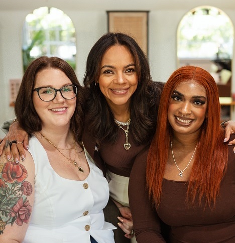 Leo Hair 180 sitting